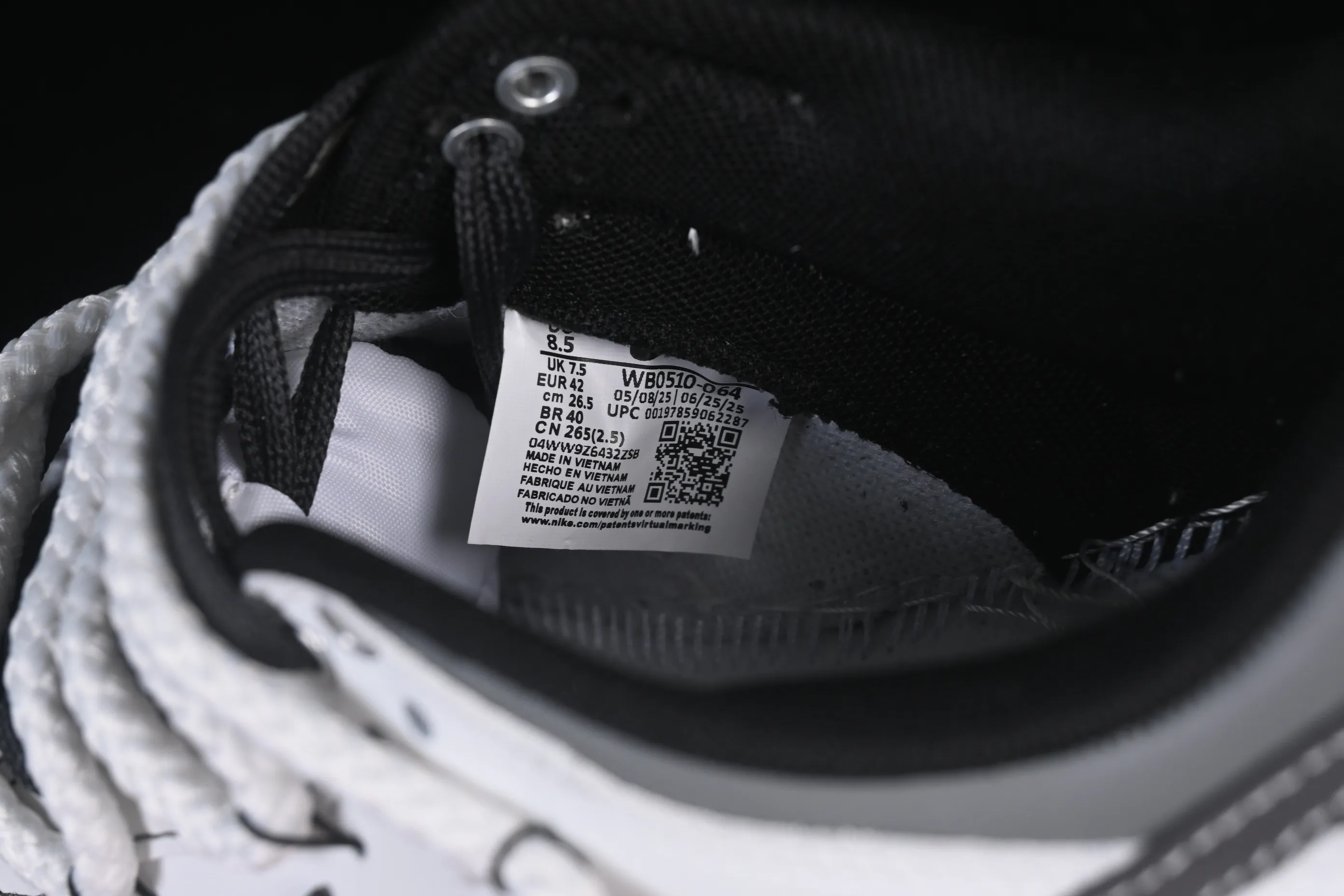 All Categories Nk SB Dunk Series Nk SB Dunk Low High-end Customized Low-top Shoes Nike SB Dunk Low "Just Do It" Straps Anniversary High-end Customized Low-top Casual Shoes WB0510-064